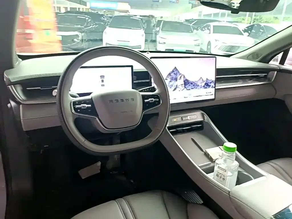 Roewe M7 DMH 2025 из CN, фото 8