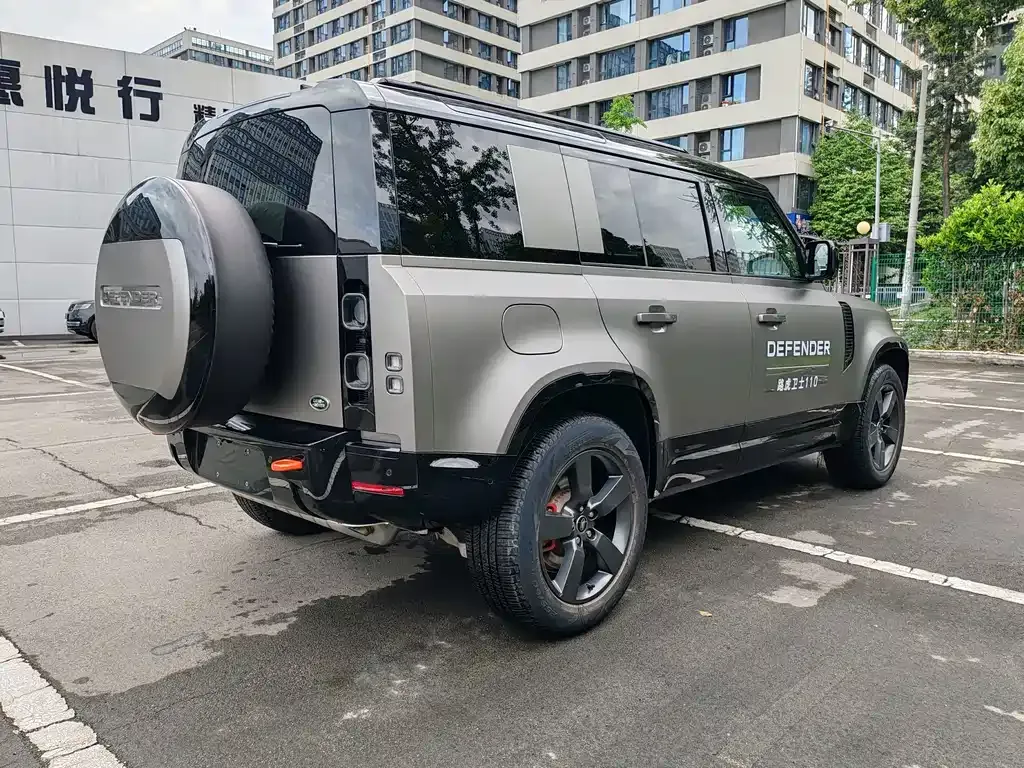 Land Rover Defender — фото 8