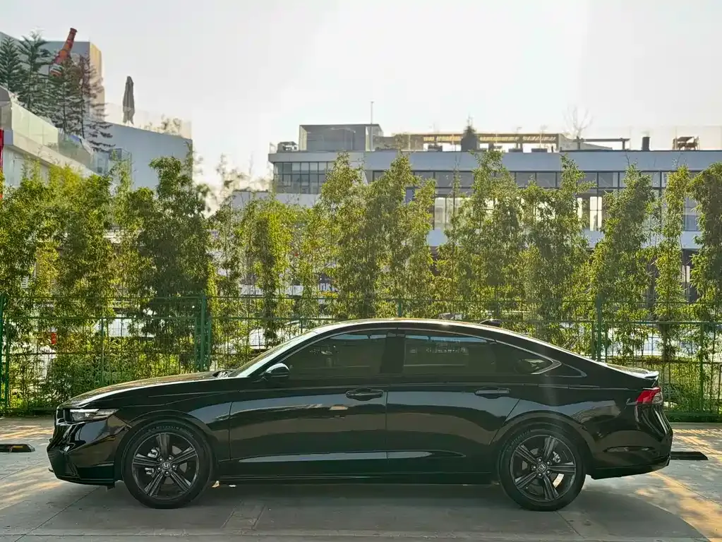Honda Inspire 2023 из CN, фото 3