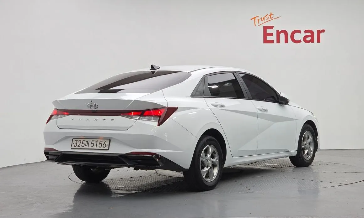 Hyundai AVANTE — фото 4