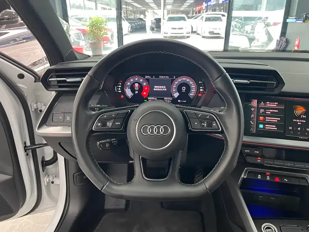 Audi A3 — фото 2