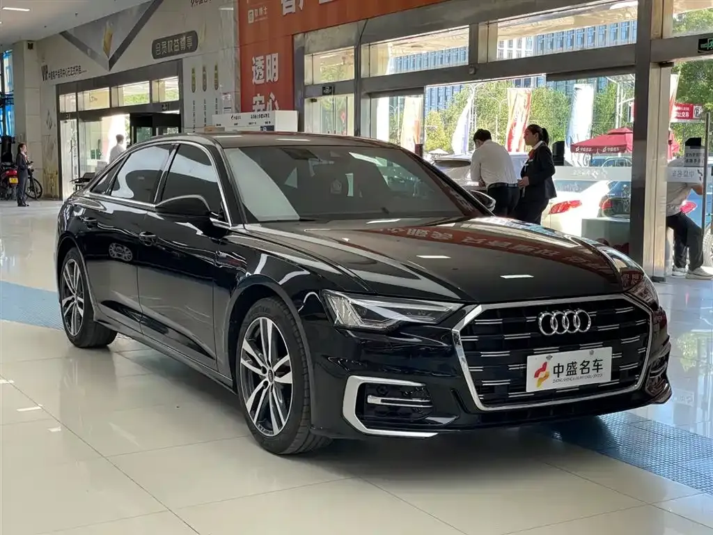 Audi A6L — фото 8