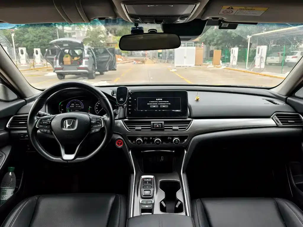 Honda Accord — фото 6