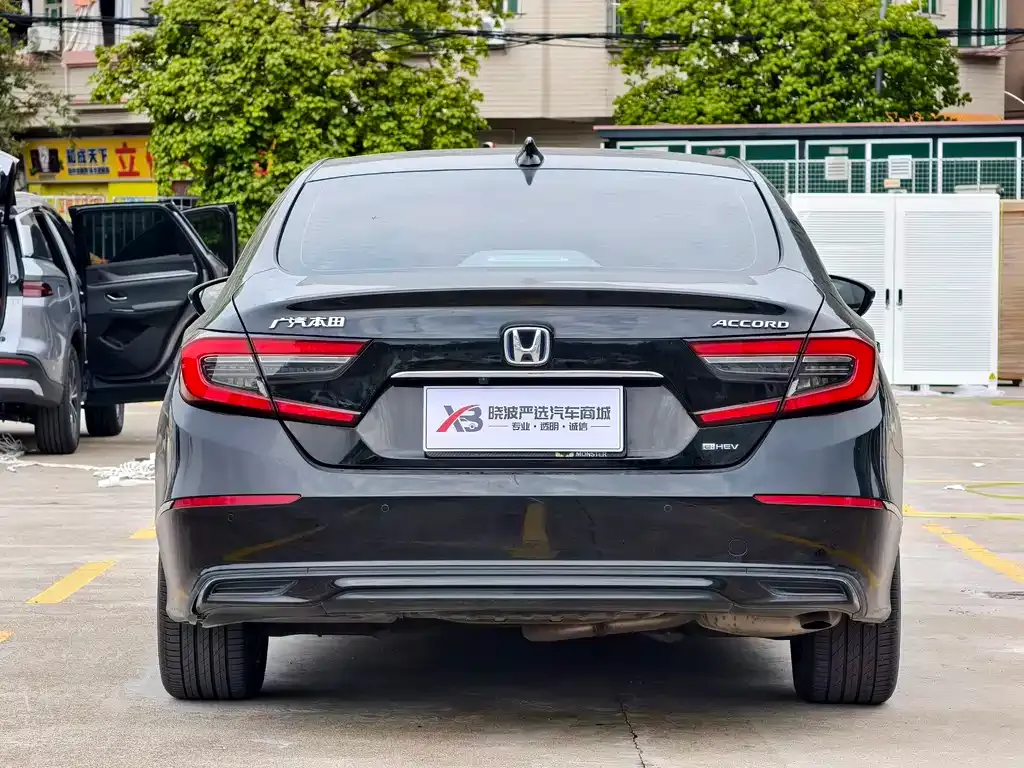 Honda Accord — фото 4