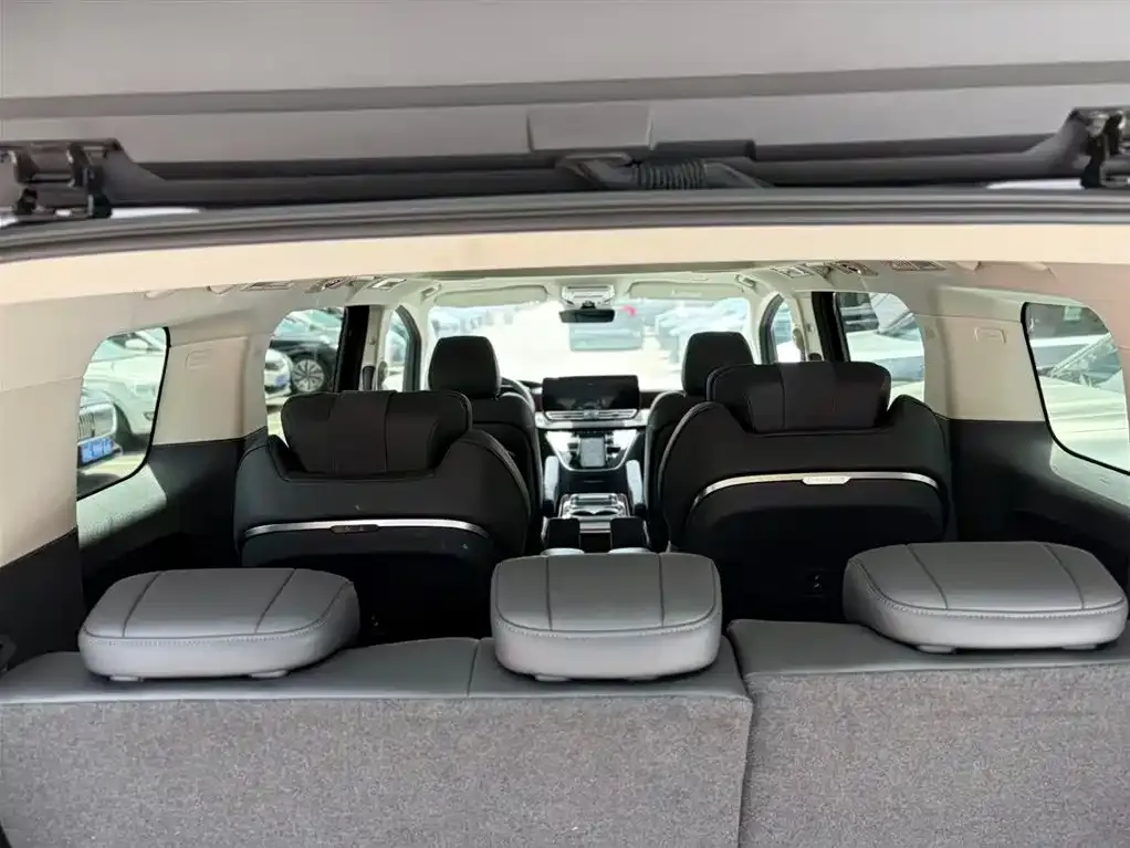 Hongqi HQ9 PHEV 2024 из CN, фото 8