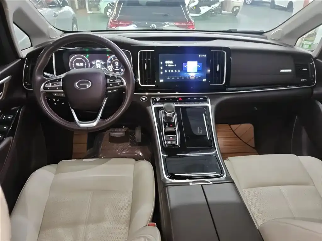 GAC Motor Trumpchi M8 — фото 3