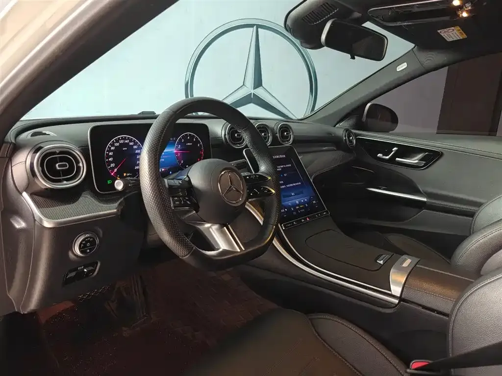 Mercedes-Benz C-Class — фото 10