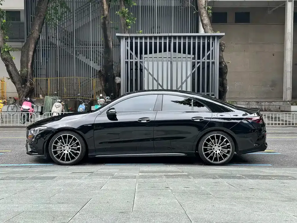 Mercedes-Benz CLA AMG — фото 4