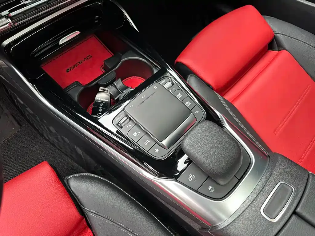 Mercedes-Benz CLA AMG — фото 2