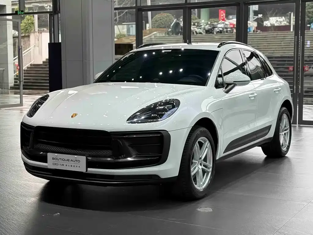 Porsche Macan — фото 1