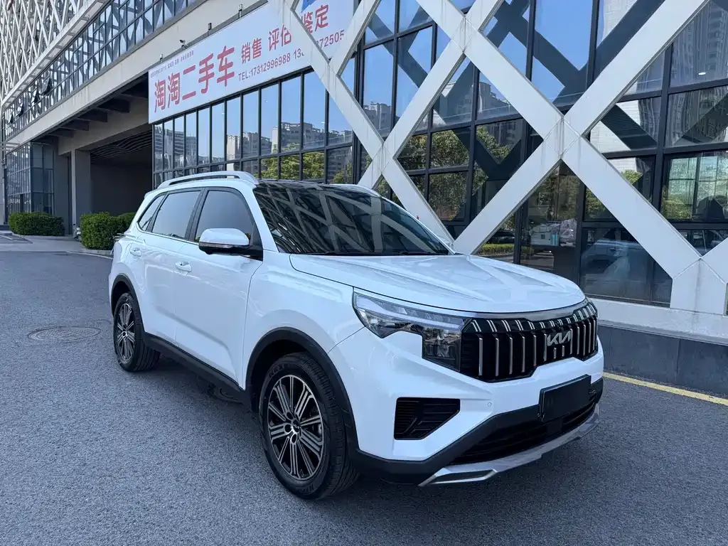 Kia Sportage — фото 7