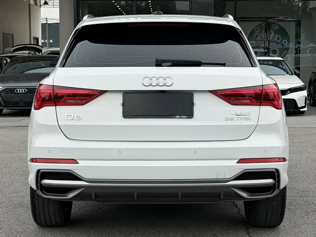 Audi Q3 — фото 2