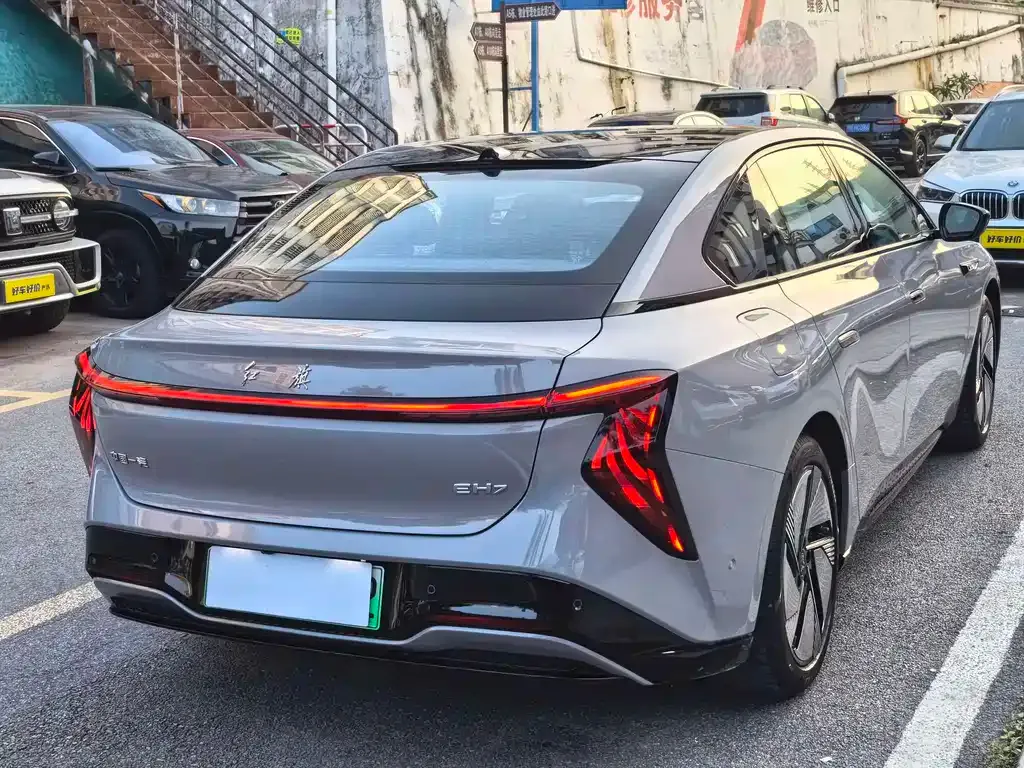 Hongqi EH7 — фото 10