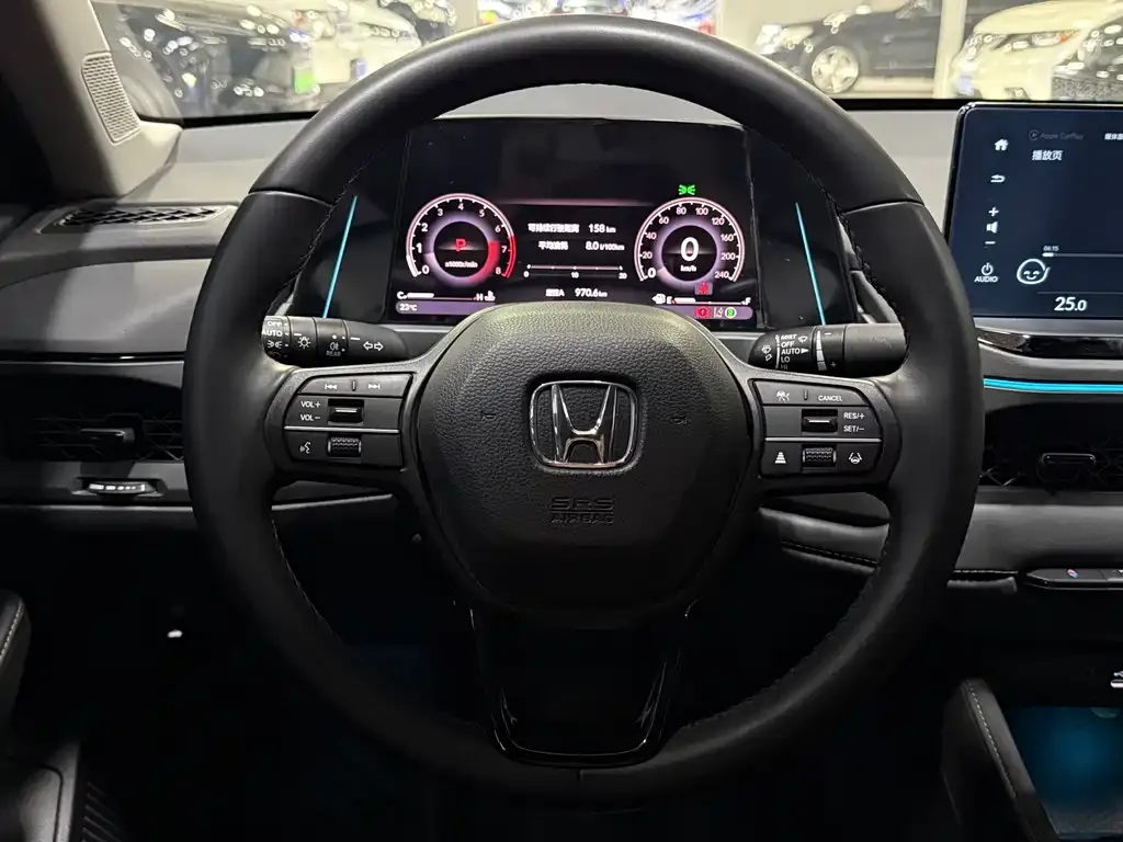 Honda Accord — фото 10