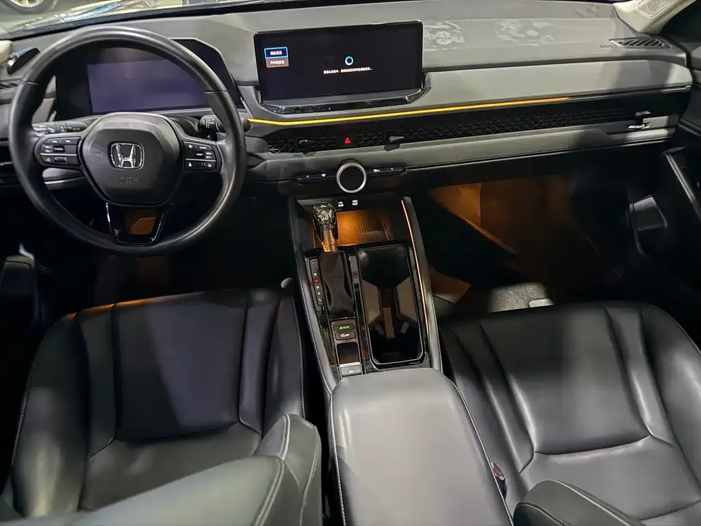 Honda Accord — фото 10