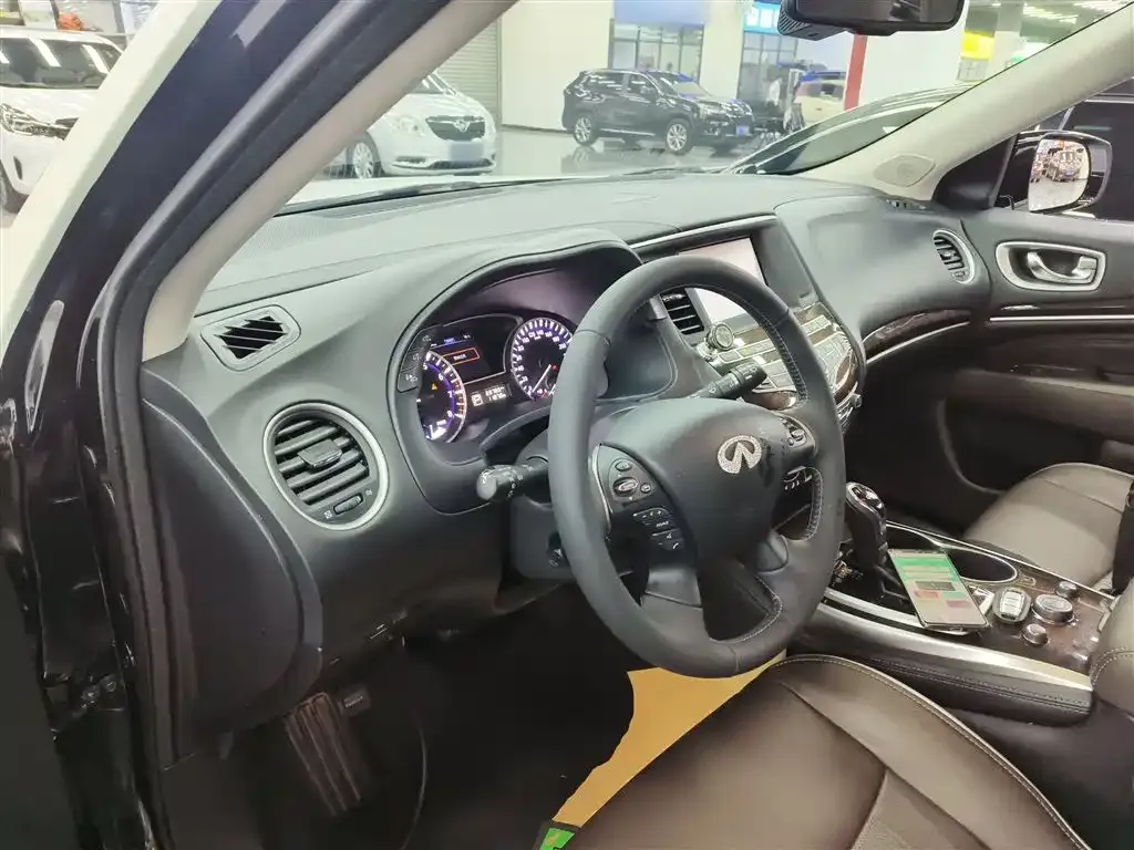 Infiniti QX60 (Import) 2021 из CN, фото 9