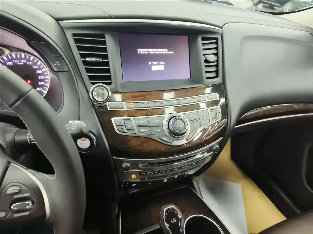 Infiniti QX60 (Import) 2021 из CN, фото 8