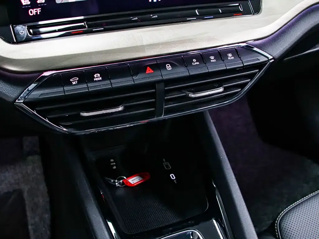 Skoda Octavia — фото 2