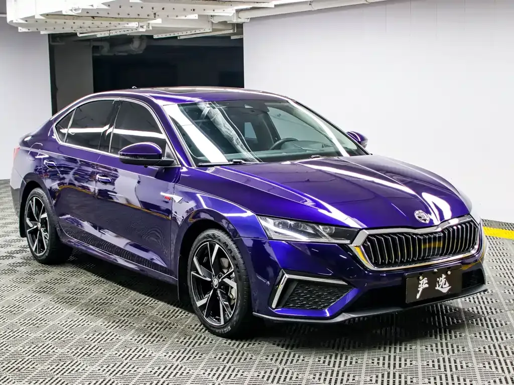 Skoda Octavia — фото 5