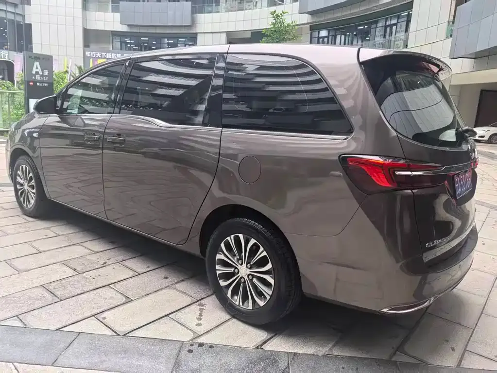 Buick GL8 2021 из CN, фото 9