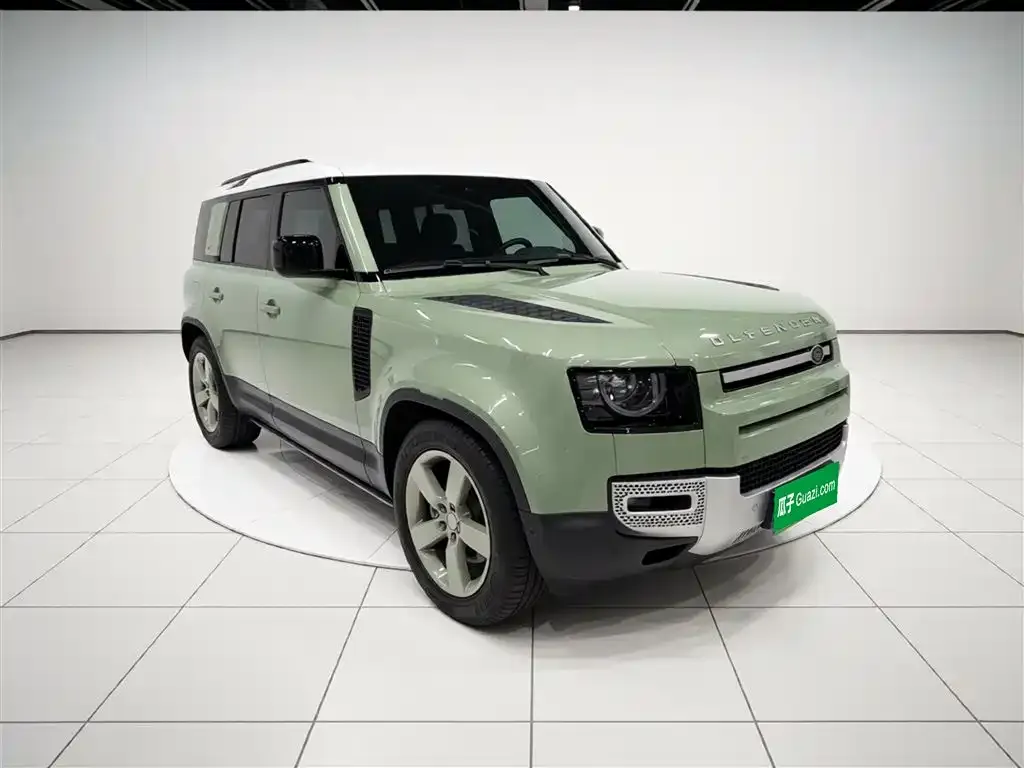 Land Rover Defender — фото 10