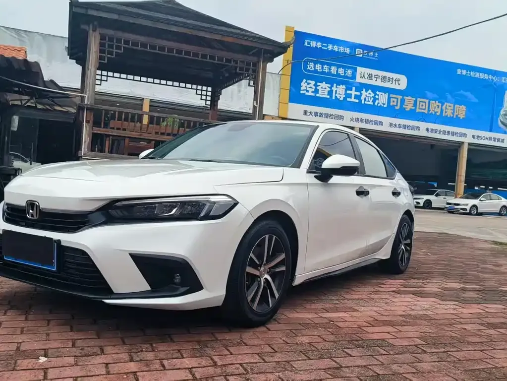 Honda Civic — фото 1