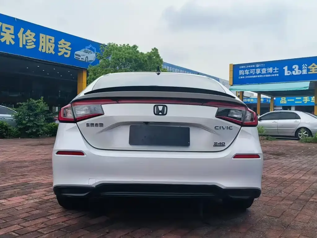 Honda Civic — фото 4