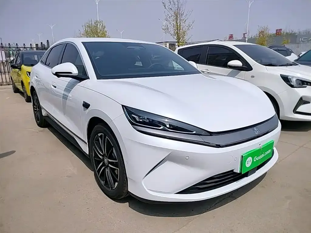 BYD Qin L — фото 10