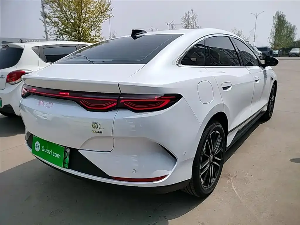 BYD Qin L — фото 9