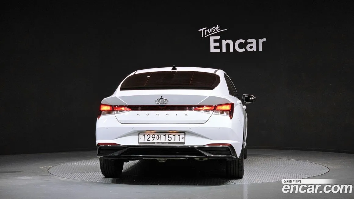 Hyundai AVANTE — фото 8