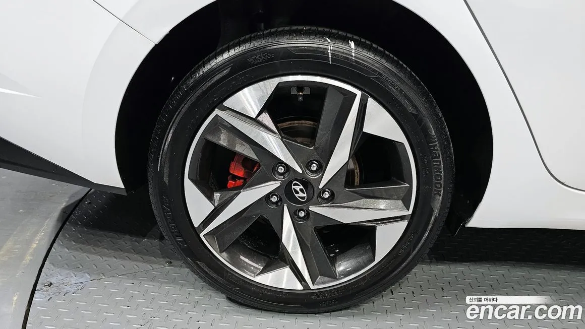 Hyundai AVANTE — фото 5