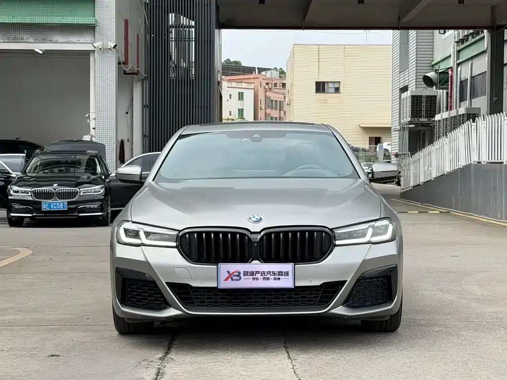BMW 5 Series (Import) — фото 3