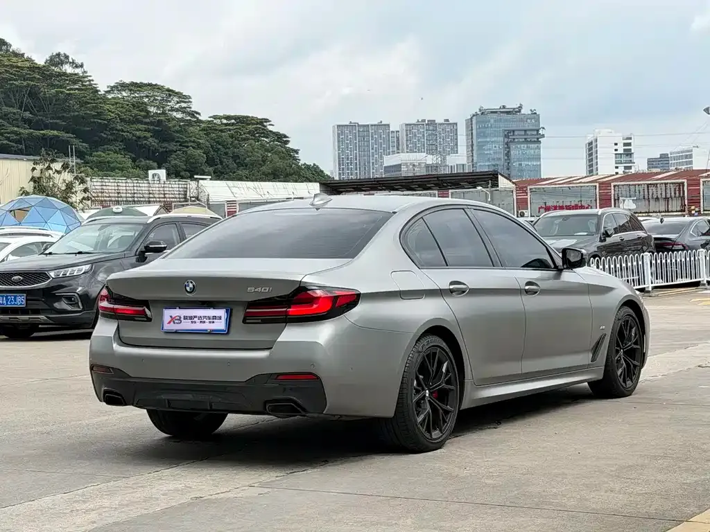 BMW 5 Series (Import) — фото 4