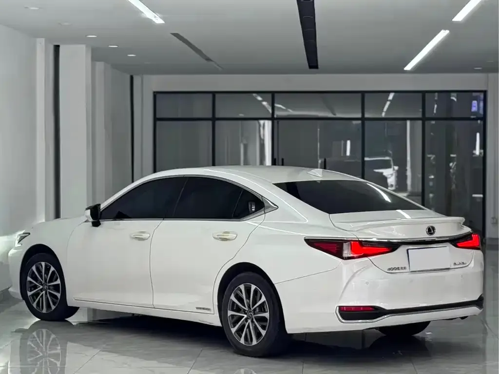 Lexus ES 2022 из CN, фото 5