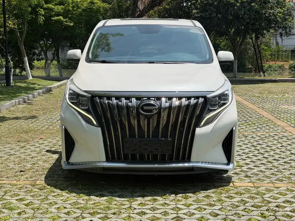 GAC Motor Trumpchi M8 — фото 9