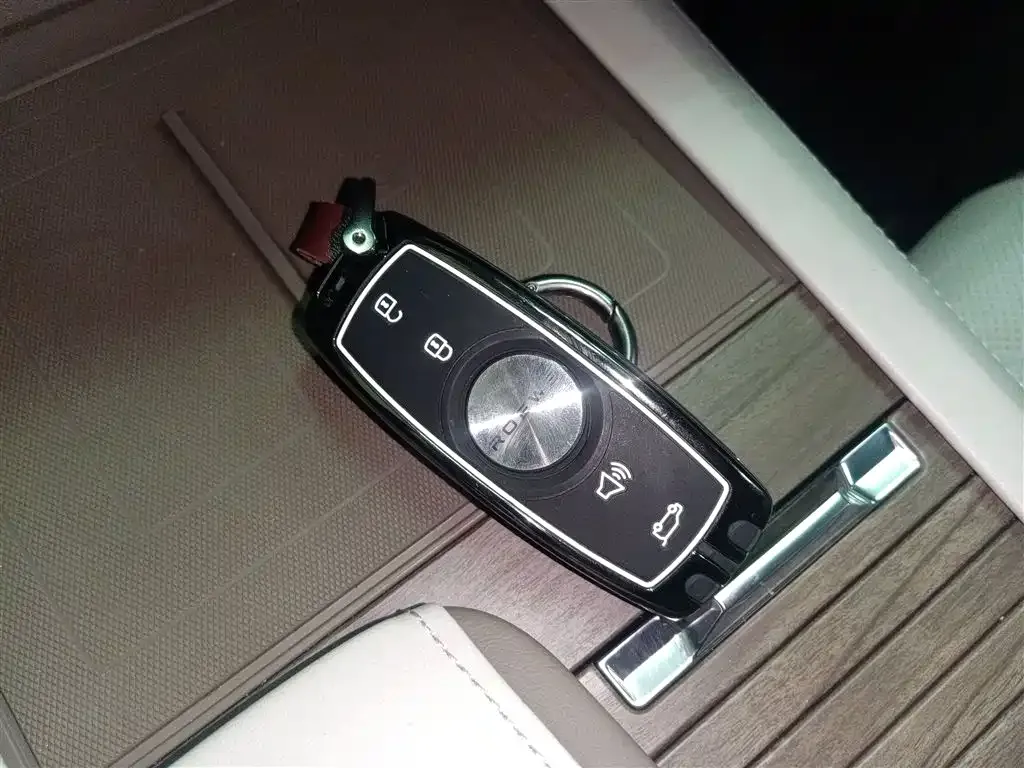 Roewe RX9 2023 из CN, фото 8