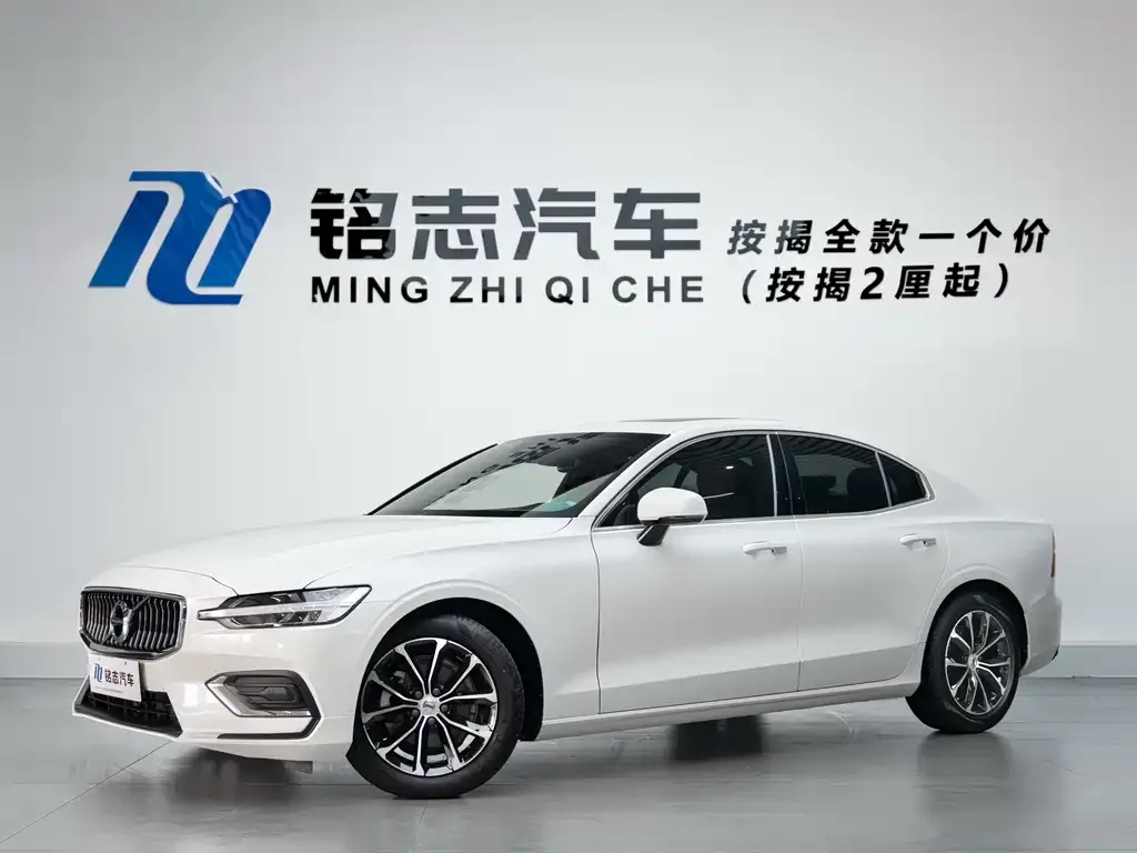 Volvo S60 — фото 4