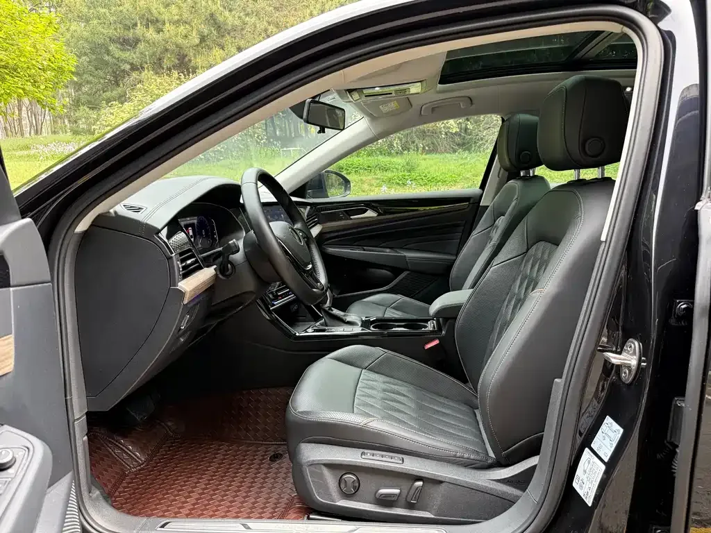 Volkswagen Passat — фото 6