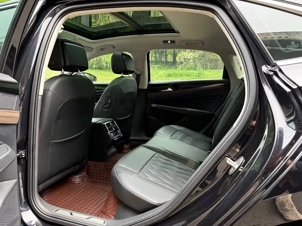 Volkswagen Passat — фото 3