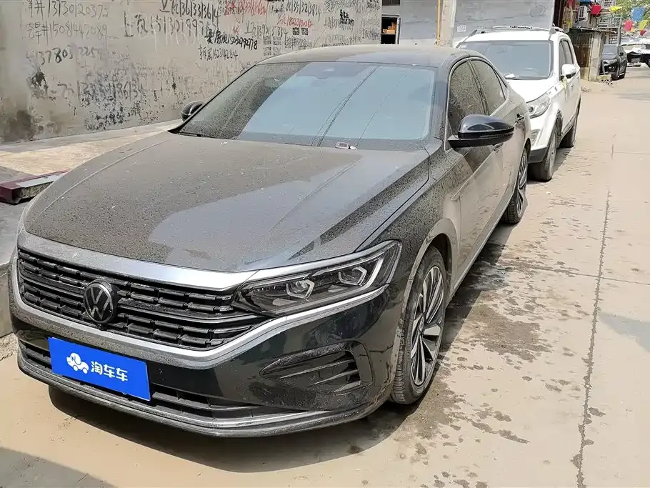 Volkswagen Passat — фото 1