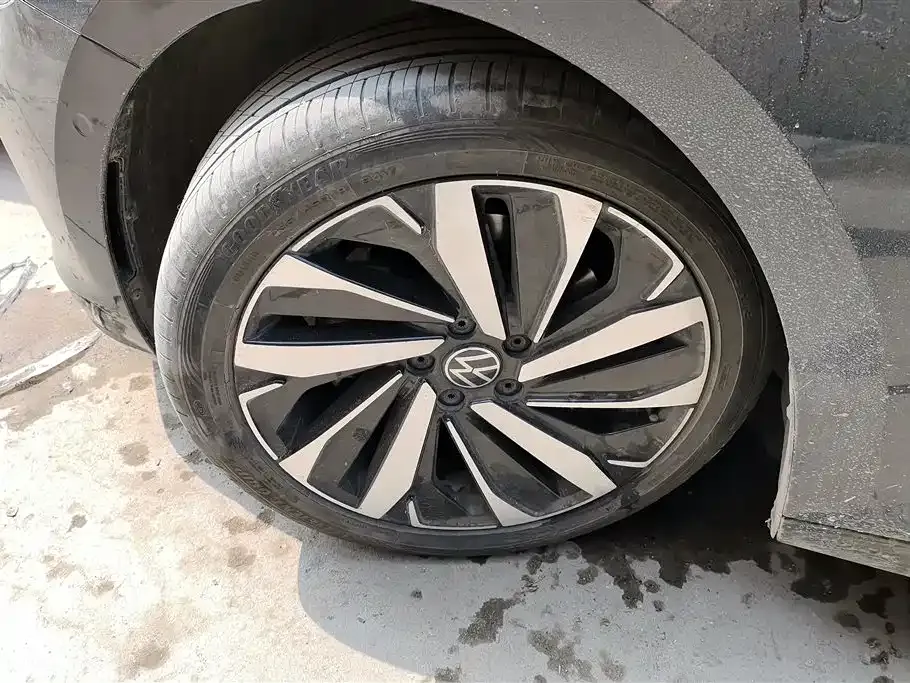 Volkswagen Passat — фото 6