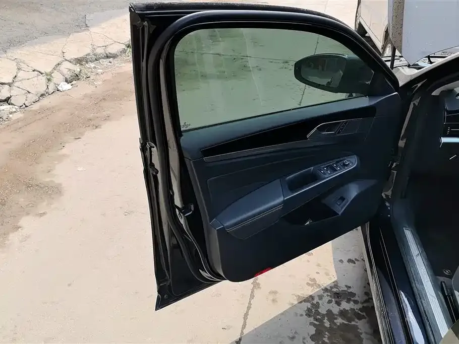 Volkswagen Passat — фото 9