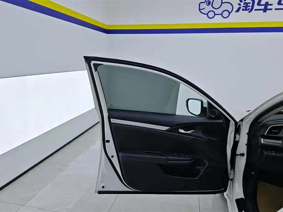 Honda Civic — фото 5