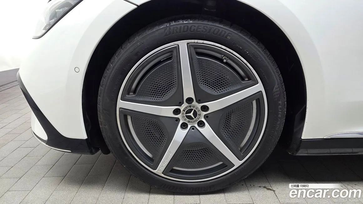 Mercedes-Benz EQE 2023 из KR, фото 7