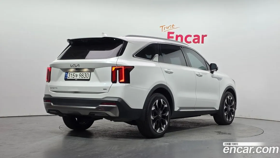 Kia Sorento — фото 4