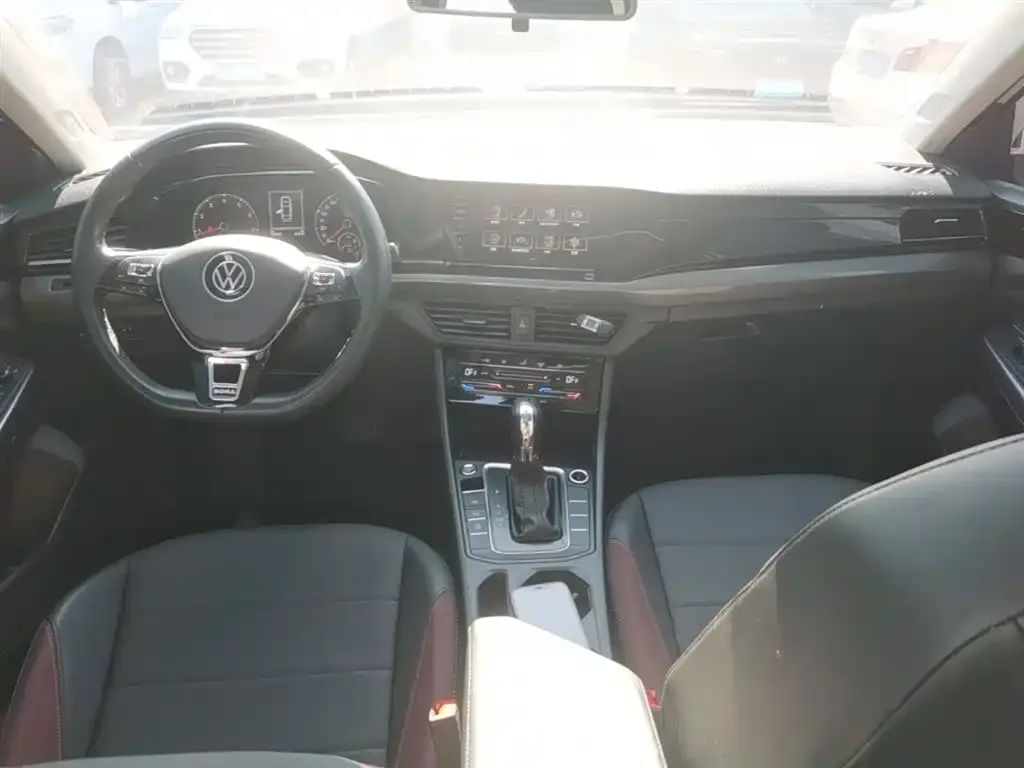 Volkswagen Bora 2021 из CN, фото 3
