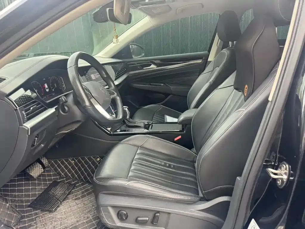 Volkswagen Passat — фото 6