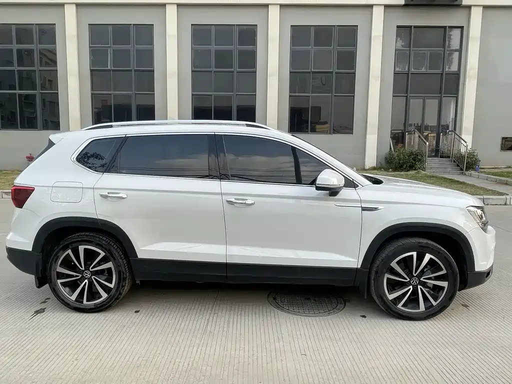 Volkswagen Tharu — фото 4