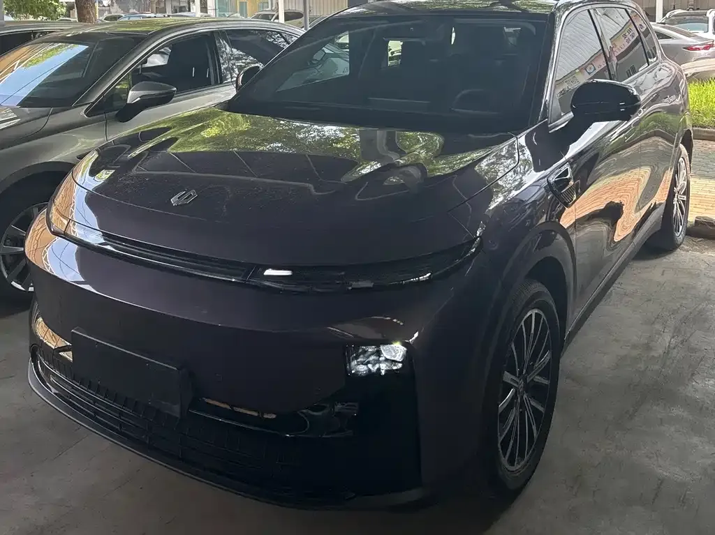 Leapmotor B10