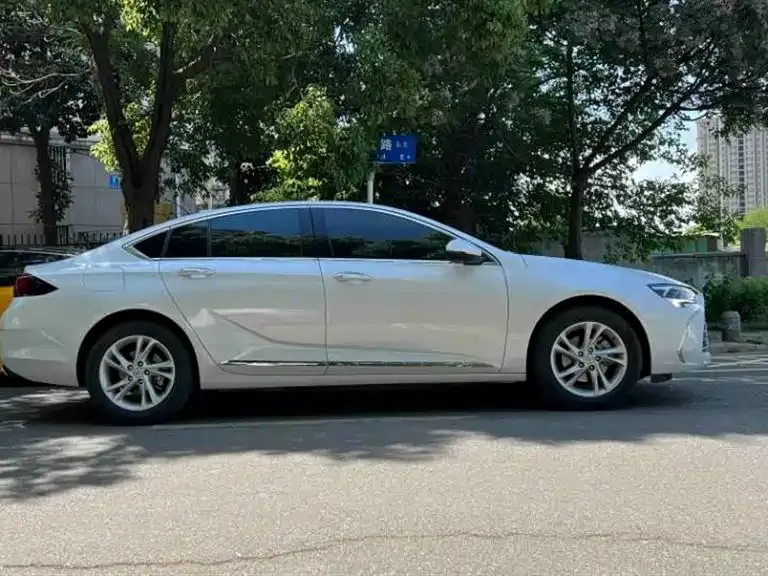 Buick Regal — фото 8